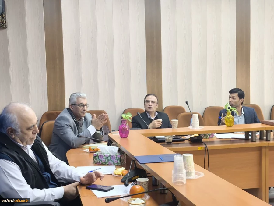 برگزاری نخستین جلسه گروه آموزش زبان انگلیسی دانشکده ادبیات و زبان های خارجی پردیس شهید مفتح شهرری 2