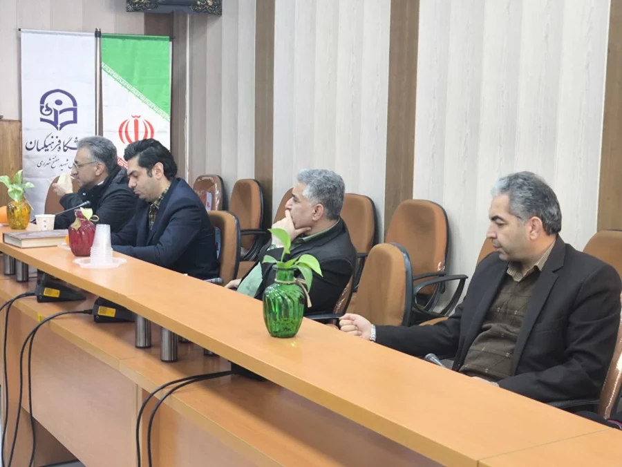 برگزاری جلسه گروه آموزش زبان و ادبیات فارسی با محوریت ساماندهی اعضای هیأت علمی 5