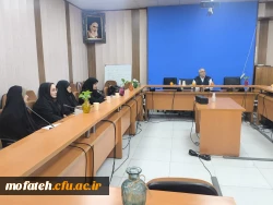 برگزاری جلسه گروه آموزش زبان و ادبیات فارسی با محوریت ساماندهی اعضای هیأت علمی 6