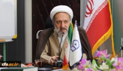 قرائت پیام مقام معظم رهبری به زوج های دانشجو، توسط حجت الاسلام و المسلمین تقوی، مسئول نهاد نمایندگی مقام معظم رهبری در دانشگاه فرهنگیان