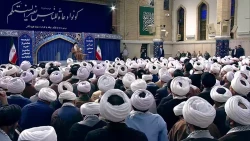 رهبر انقلاب در دیدار ائمه جمعه سراسر کشور: رسیدن به هدف های اسلامی جز با حضور مردم امکان پذیر نیست